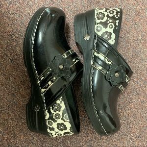 Koi by Sanita professional clogs - floral & cute!